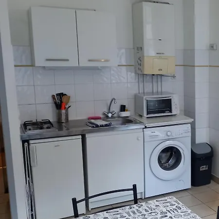 Appartement T2 Meuble - Location 1 A 3 Mois - Centre