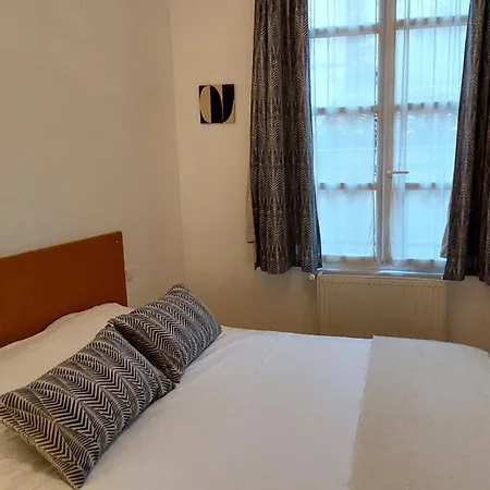 T2 Meuble - Location 1 A 3 Mois - Centre Apartament *