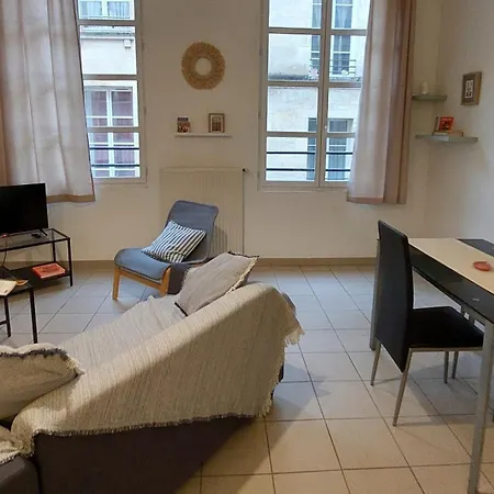 T2 Meublés - Location 1 à 3 Mois - Centre Burdeos