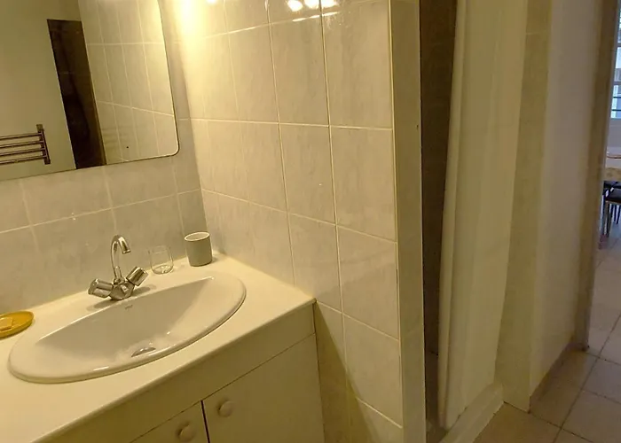 Appartement T2 Meuble - Location 1 A 3 Mois - Centre Bordeaux