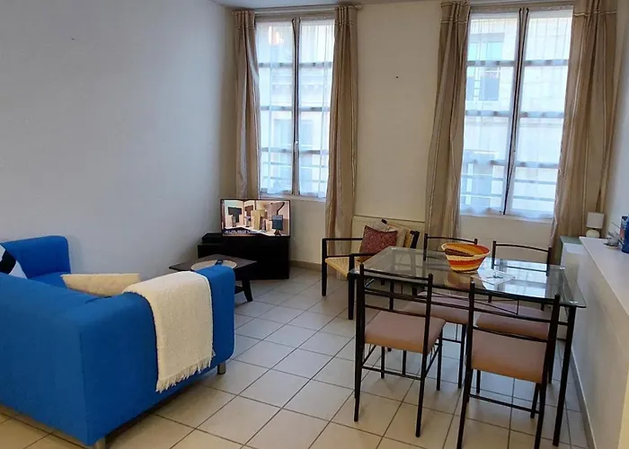 Appartement T2 Meuble - Location 1 A 3 Mois - Centre Bordeaux