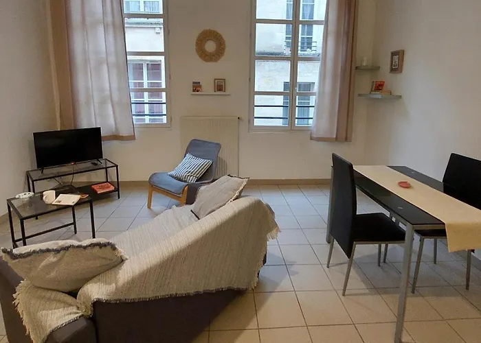 T2 Meuble - Location 1 A 3 Mois - Centre Bordeaux